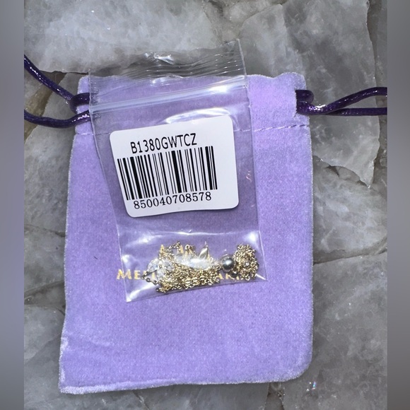 ✨ NEW - Melinda Maria Lotus Hand Chain | 18K Gold Plated | Celebrity Favorite ✨ - Picture 2 of 9